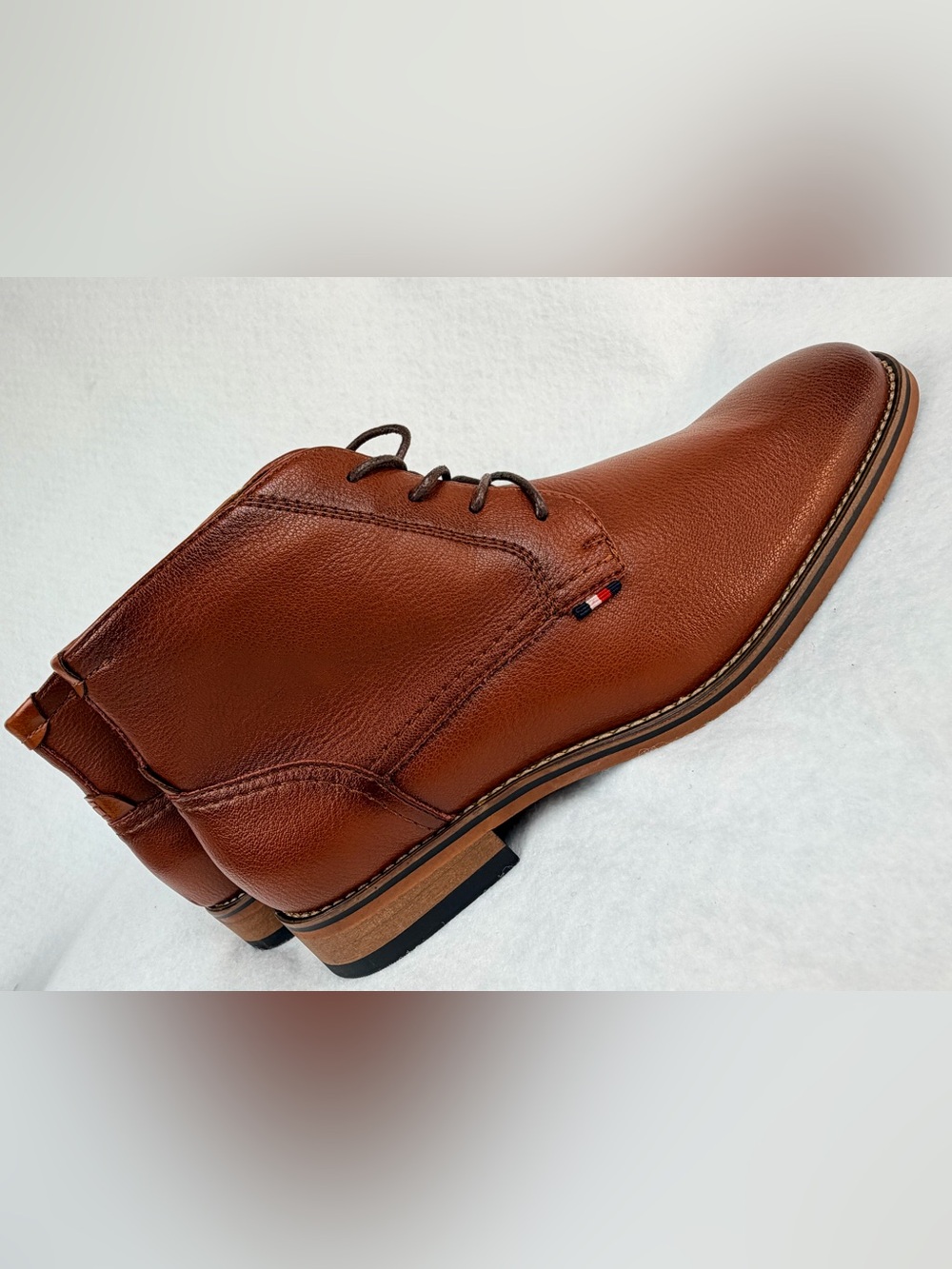 Tommy Hilfiger Bage Men's Medium Brown Chukka Boots Faux Leather Upper Size 7.5M